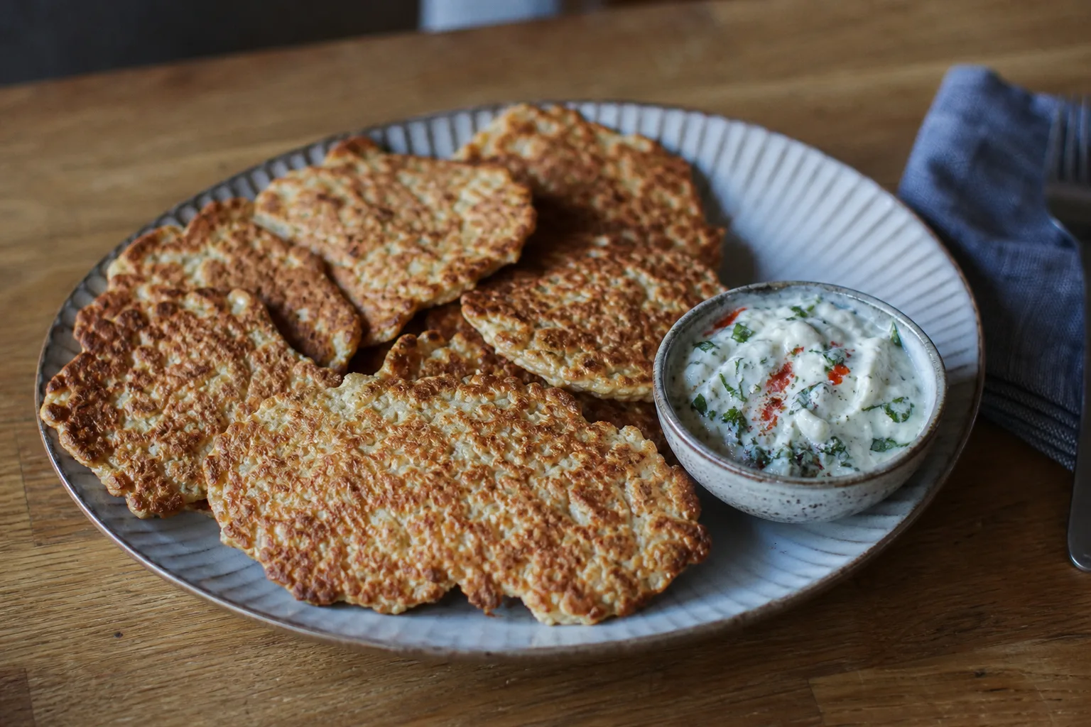 High-protein cottage cheese crackers
